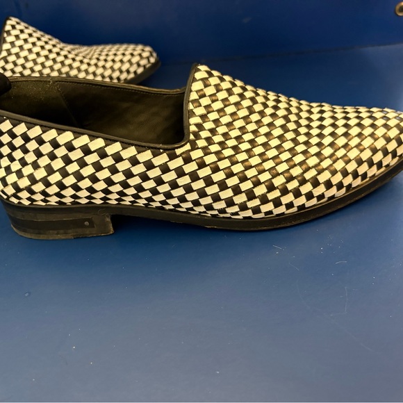 Freda Salvador Black and White Flats with Slip-On Design - Picture 8 of 9